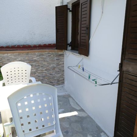 העיירה סקיאתוס Taxiarchis Apartments חדר תמונה