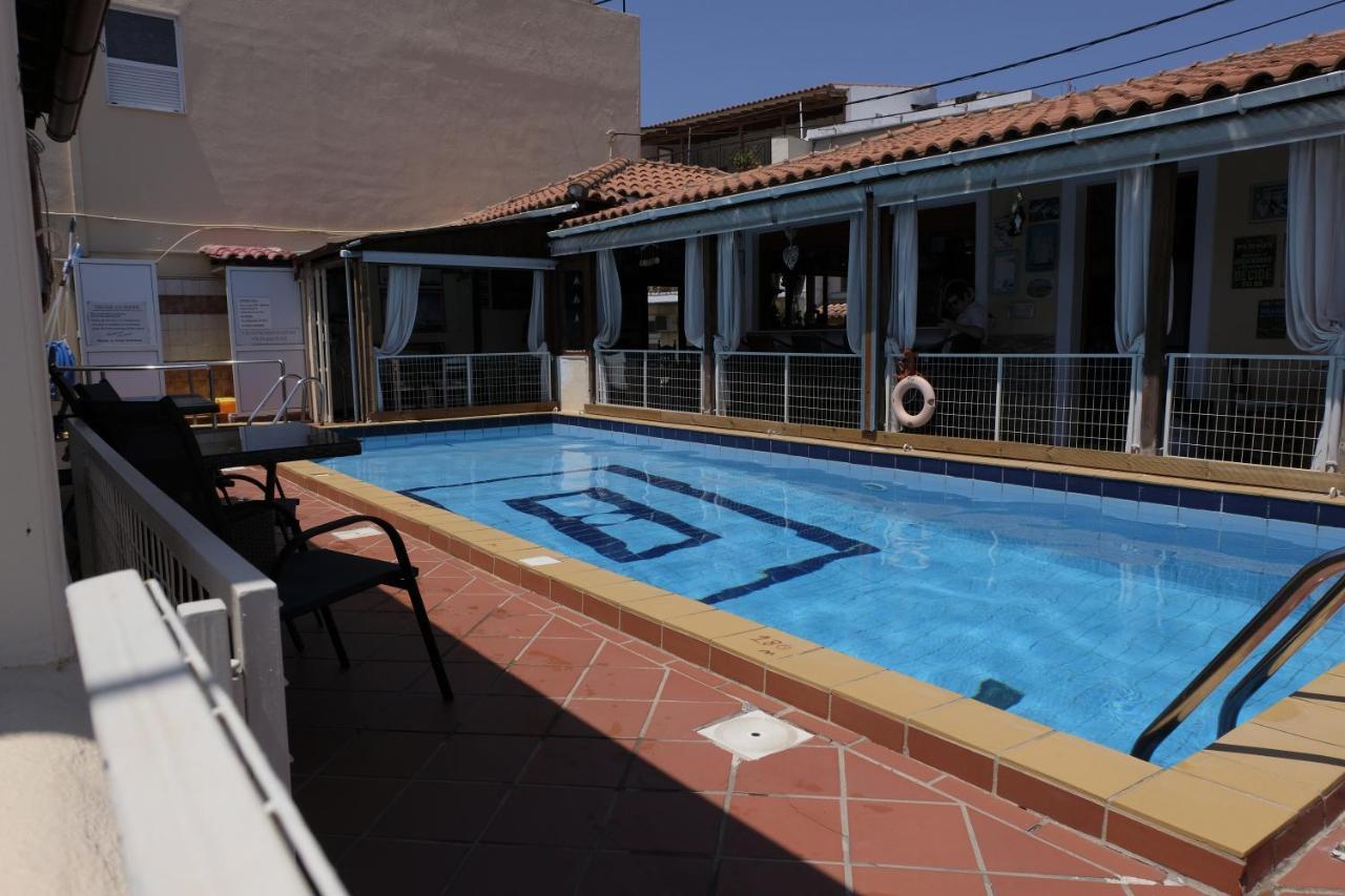 העיירה סקיאתוס Taxiarchis Apartments מראה חיצוני תמונה
