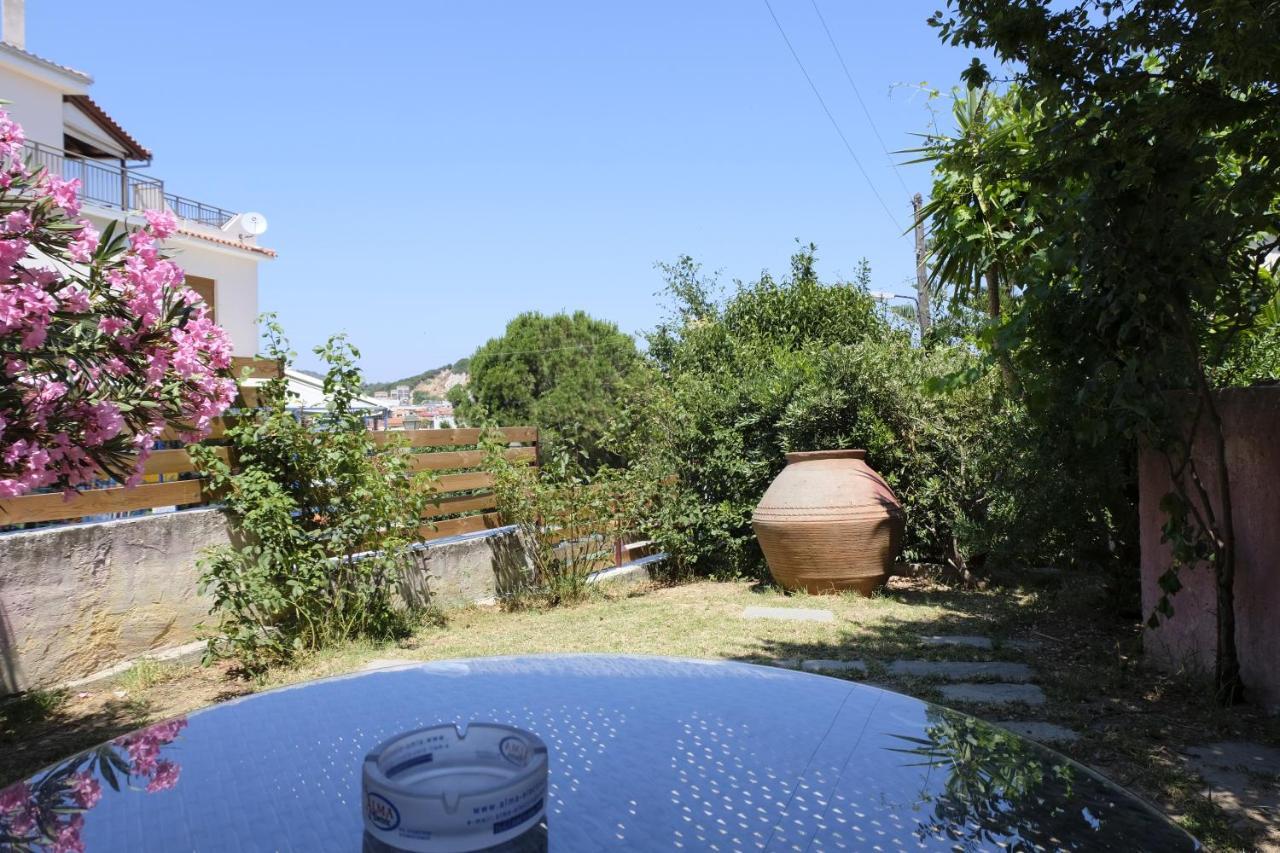 העיירה סקיאתוס Taxiarchis Apartments מראה חיצוני תמונה
