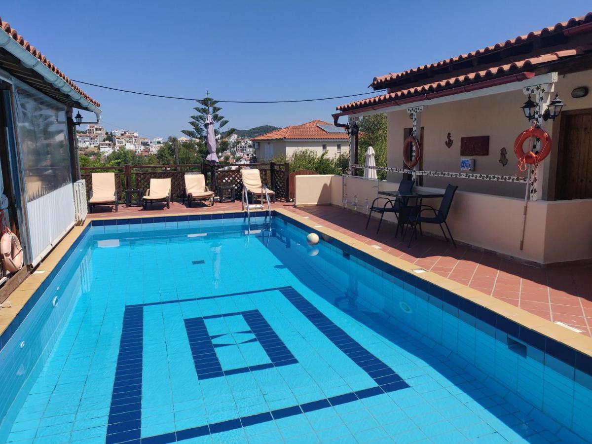העיירה סקיאתוס Taxiarchis Apartments מראה חיצוני תמונה
