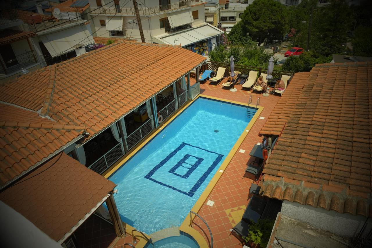 העיירה סקיאתוס Taxiarchis Apartments מראה חיצוני תמונה