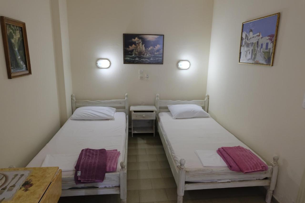 העיירה סקיאתוס Taxiarchis Apartments מראה חיצוני תמונה
