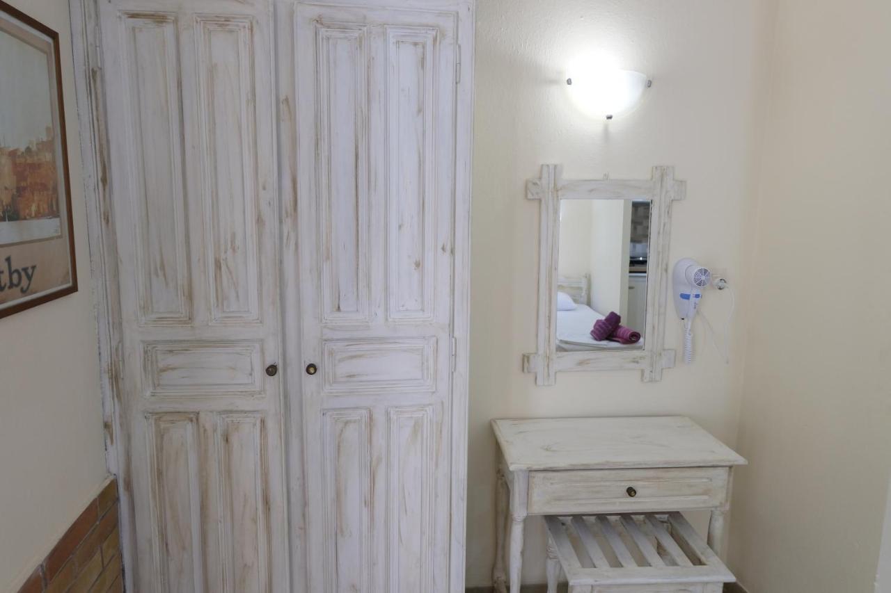 העיירה סקיאתוס Taxiarchis Apartments מראה חיצוני תמונה