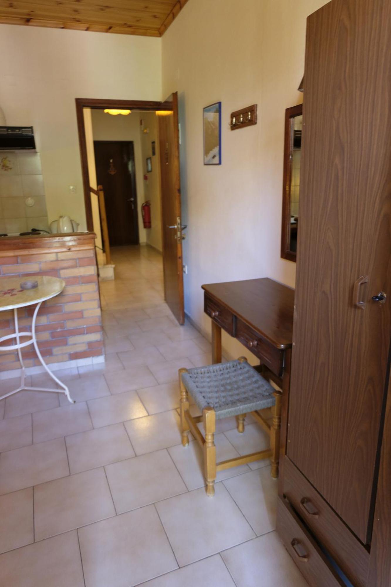 העיירה סקיאתוס Taxiarchis Apartments חדר תמונה